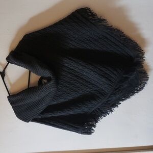 Wet Seal | Grey Knit Fringe Poncho | OS
